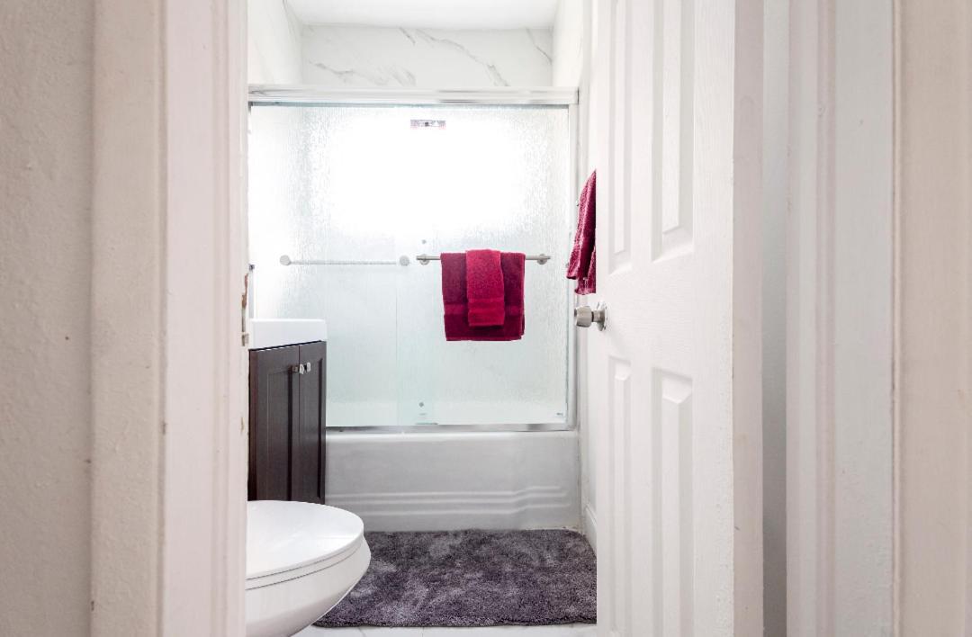 نورث ميامي بيتش Cheerful 3-Bedroom Home /Ac+ Free Parking المظهر الخارجي الصورة