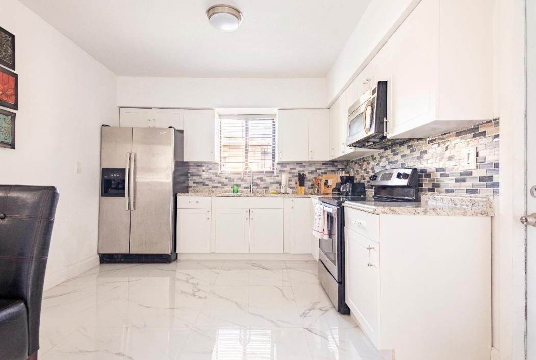 نورث ميامي بيتش Cheerful 3-Bedroom Home /Ac+ Free Parking المظهر الخارجي الصورة