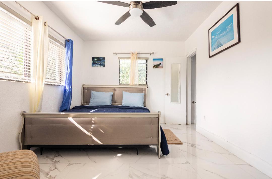 نورث ميامي بيتش Cheerful 3-Bedroom Home /Ac+ Free Parking المظهر الخارجي الصورة