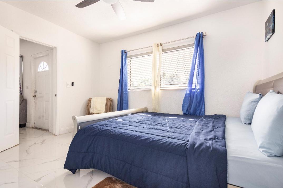 نورث ميامي بيتش Cheerful 3-Bedroom Home /Ac+ Free Parking المظهر الخارجي الصورة